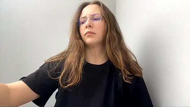 AlisonOhlmacher online show from June 10, 2026, 8:02 am