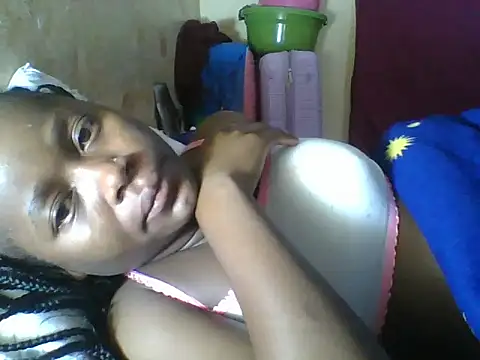 Rehemaj5 online show from June 21, 2026, 1:52 am