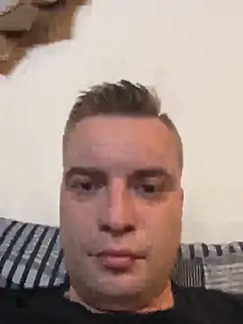 Xdxdxdwwwttr online show from June 13, 2026, 9:13 pm