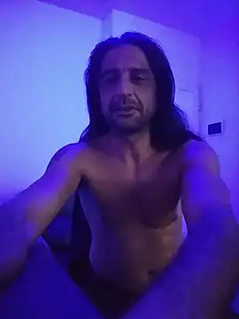 Nightcrawlers online show from June 21, 2026, 2:25 am