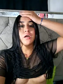 Snapshot of caty-linda chatting on August 4, 2026, 4:37 am caty-linda online show from August 4, 2026, 4:37 am