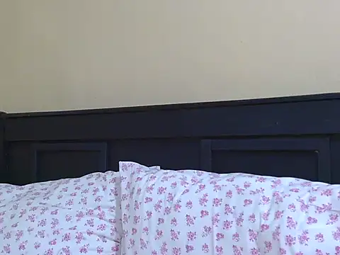 Snapshot of kinkydolll chatting on July 1, 2026, 6:26 am kinkydolll online show from July 1, 2026, 6:26 am