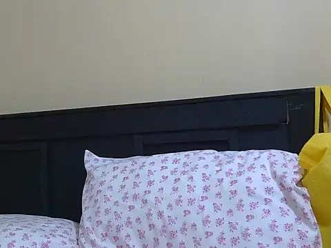 Snapshot of kinkydolll chatting on July 3, 2026, 3:24 am kinkydolll online show from July 3, 2026, 3:24 am