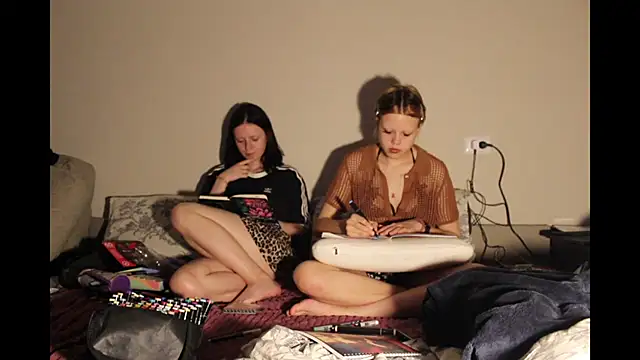 Catherine19Hunt online show from July 2, 2026, 7:20 pm
