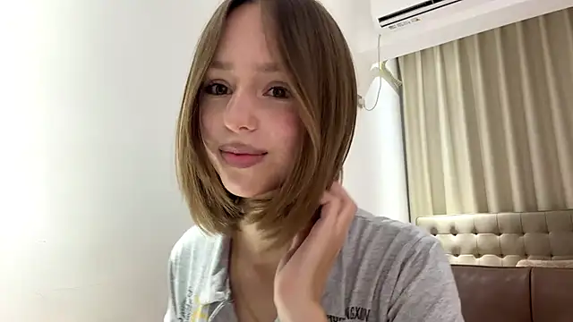 AyannaWeddell online show from June 11, 2026, 5:27 am