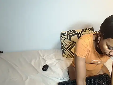 NewBootyXX online show from June 11, 2026, 8:07 pm