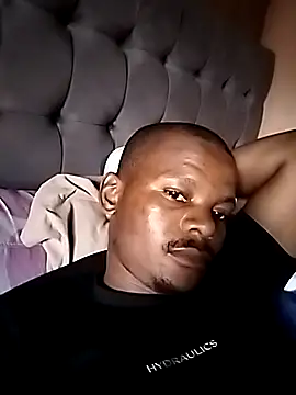 Snapshot of dawgg56 chatting on July 1, 2026, 12:18 pm dawgg56 online show from July 1, 2026, 12:18 pm