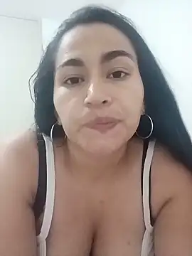 Snapshot of Carolina_Velez_pm chatting on June 12, 2026, 1:37 am Carolina Velez pm online show from June 12, 2026, 1:37 am
