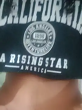 bonequinhaGatinha online show from June 22, 2026, 1:40 am