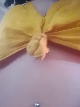 bonequinhaGatinha online show from July 2, 2026, 12:00 pm