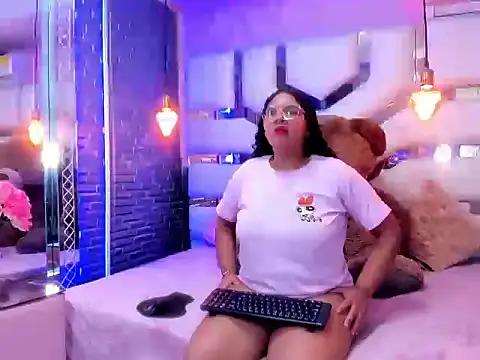 AshelyJenner online show from June 11, 2026, 1:20 pm