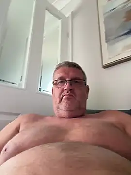 Snapshot of Stueeeey31 chatting on June 29, 2026, 5:24 pm Stueeeey31 online show from June 29, 2026, 5:24 pm