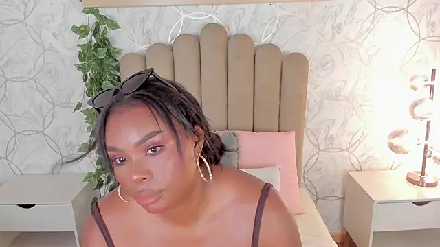 huge boobs ebony  online show from June 11, 2026, 7:23 pm