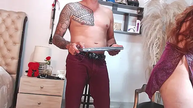 NinaAndRocco online show from June 18, 2026, 1:28 am