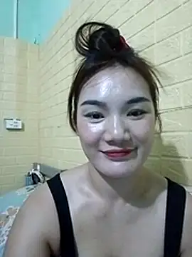 Snapshot of Voiva11 chatting on July 25, 2026, 3:53 pm Voiva11 online show from July 25, 2026, 3:53 pm