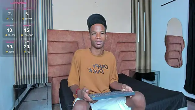 Snapshot of Tyson_Reed chatting on July 20, 2026, 11:45 am Tyson Reed online show from July 20, 2026, 11:45 am