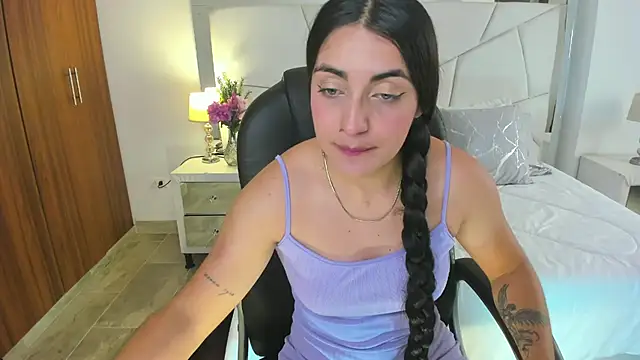Snapshot of naiah_blue chatting on June 22, 2026, 6:27 pm naiah blue online show from June 22, 2026, 6:27 pm