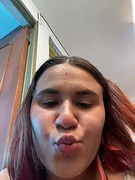 zouuii04 online show from July 21, 2026, 8:00 pm