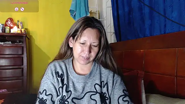 Evatoms37 online show from June 16, 2026, 4:48 am