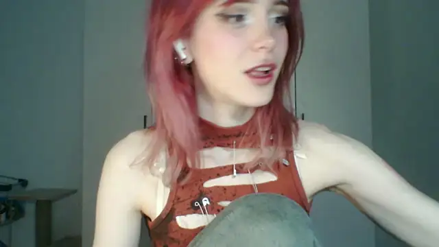 Snapshot of KayleneWesterberg chatting on July 12, 2026, 3:03 pm KayleneWesterberg online show from July 12, 2026, 3:03 pm