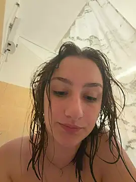 Snapshot of Violet_Velvet chatting on July 6, 2026, 10:23 pm Violet Velvet online show from July 6, 2026, 10:23 pm