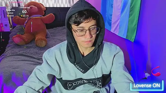 Snapshot of Angelito_Twink chatting on July 14, 2026, 6:46 pm Angelito Twink online show from July 14, 2026, 6:46 pm