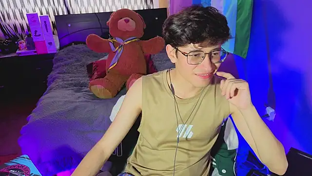 Snapshot of Angelito_Twink chatting on July 29, 2026, 10:19 pm Angelito Twink online show from July 29, 2026, 10:19 pm