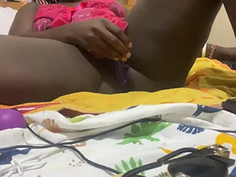 Snapshot of atis_sexy chatting on June 19, 2026, 5:28 pm atis sexy online show from June 19, 2026, 5:28 pm