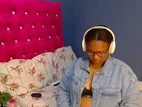 Snapshot of MISS_BLACKBERY chatting on August 10, 2026, 3:54 am MISS BLACKBERY online show from August 10, 2026, 3:54 am