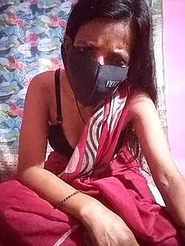 Snapshot of Desi_madamm chatting on June 24, 2026, 6:07 pm Desi madamm online show from June 24, 2026, 6:07 pm