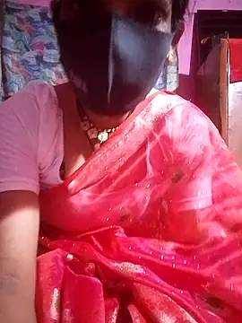 Snapshot of Desi_madamm chatting on July 8, 2026, 11:48 am Desi madamm online show from July 8, 2026, 11:48 am