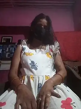 Snapshot of Desi_madamm chatting on August 2, 2026, 5:17 am Desi madamm online show from August 2, 2026, 5:17 am