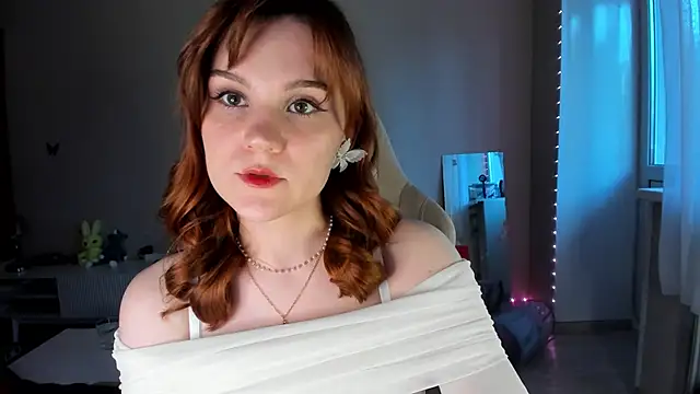 Snapshot of amelia_braun chatting on June 18, 2026, 1:06 am amelia braun online show from June 18, 2026, 1:06 am