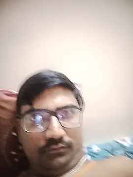 Snapshot of dhirusury050625 chatting on June 16, 2026, 4:31 pm dhirusury050625 online show from June 16, 2026, 4:31 pm