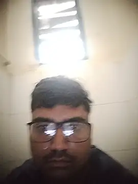 Snapshot of dhirusury050625 chatting on July 15, 2026, 1:00 am dhirusury050625 online show from July 15, 2026, 1:00 am