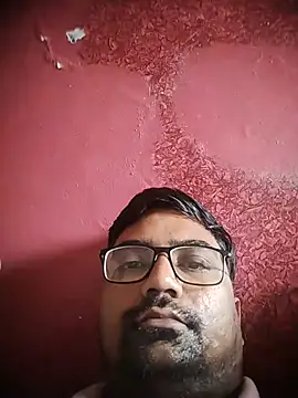 Snapshot of dhirusury050625 chatting on August 4, 2026, 11:24 am dhirusury050625 online show from August 4, 2026, 11:24 am