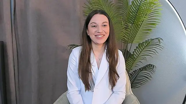 Snapshot of RosanaWeyler chatting on June 13, 2026, 2:26 pm RosanaWeyler online show from June 13, 2026, 2:26 pm