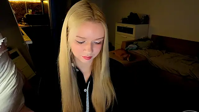 viyy online show from July 28, 2026, 6:53 pm