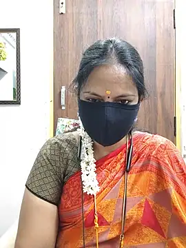 Snapshot of Tamil_white_beauty chatting on June 13, 2026, 5:44 pm Tamil white beauty online show from June 13, 2026, 5:44 pm