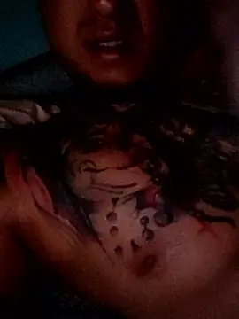 Snapshot of David1342q chatting on June 13, 2026, 4:05 pm David1342q online show from June 13, 2026, 4:05 pm