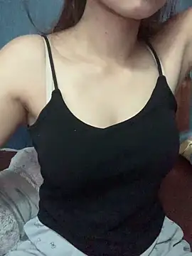 Snapshot of sexy_girll2k chatting on June 14, 2026, 2:35 am sexy girll2k online show from June 14, 2026, 2:35 am