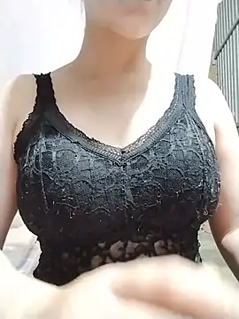 Snapshot of sexy_girll2k chatting on June 24, 2026, 2:05 pm sexy girll2k online show from June 24, 2026, 2:05 pm