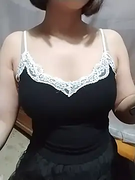 Snapshot of sexy_girll2k chatting on July 1, 2026, 7:43 am sexy girll2k online show from July 1, 2026, 7:43 am