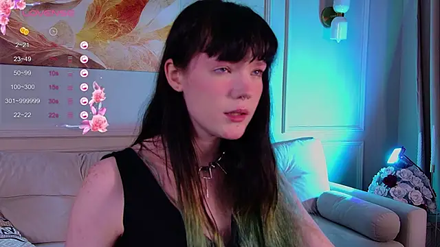 ReiRizeexs online show from June 14, 2026, 3:14 pm