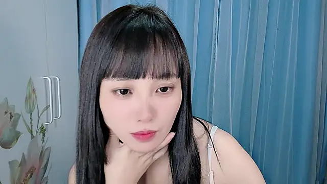Snapshot of Yesqiko chatting on July 23, 2026, 4:49 pm Yesqiko online show from July 23, 2026, 4:49 pm