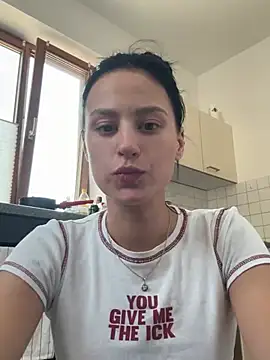 MisssMiaaa17 online show from July 14, 2026, 8:41 am