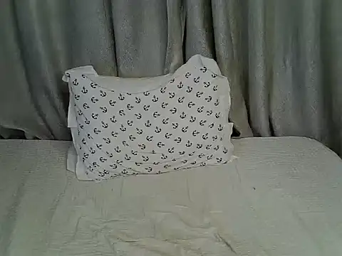 Snapshot of Samanthah_ chatting on July 14, 2026, 2:05 am Samanthah online show from July 14, 2026, 2:05 am