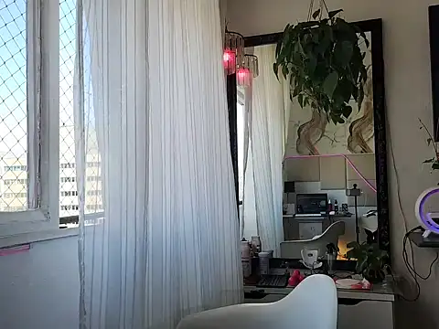 Snapshot of EnricoNetto chatting on August 8, 2026, 3:14 pm EnricoNetto online show from August 8, 2026, 3:14 pm