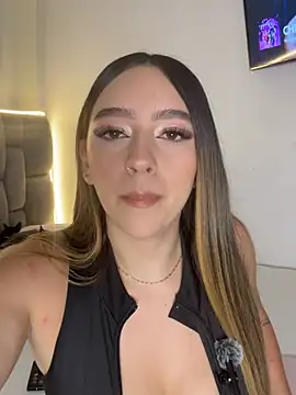Bellarose x1 online show from June 21, 2026, 3:31 am