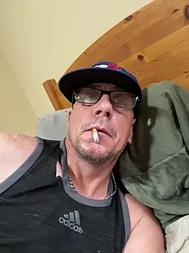 Snapshot of Dicklegend2245 chatting on June 26, 2026, 2:32 pm Dicklegend2245 online show from June 26, 2026, 2:32 pm